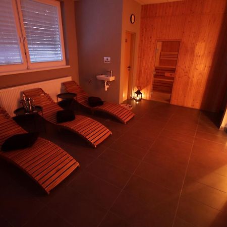 Hotel Banik Nitrianske Rudno Zewnętrze zdjęcie