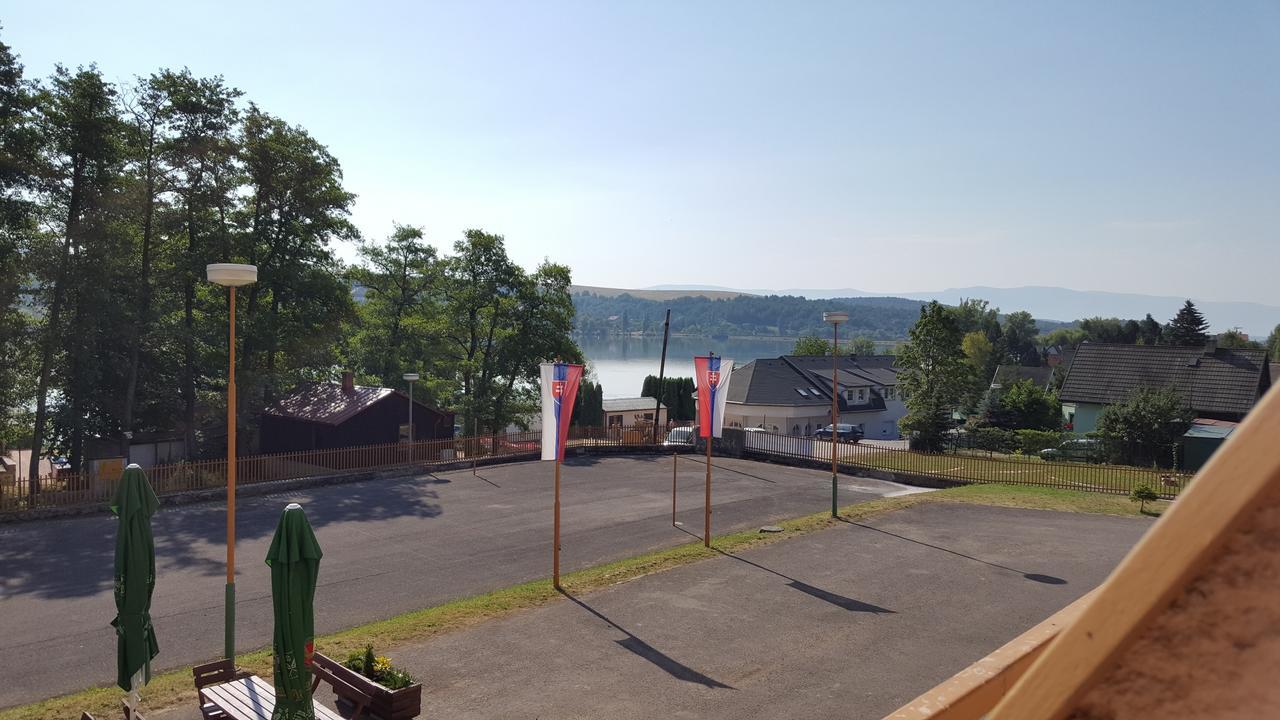Hotel Banik Nitrianske Rudno Zewnętrze zdjęcie