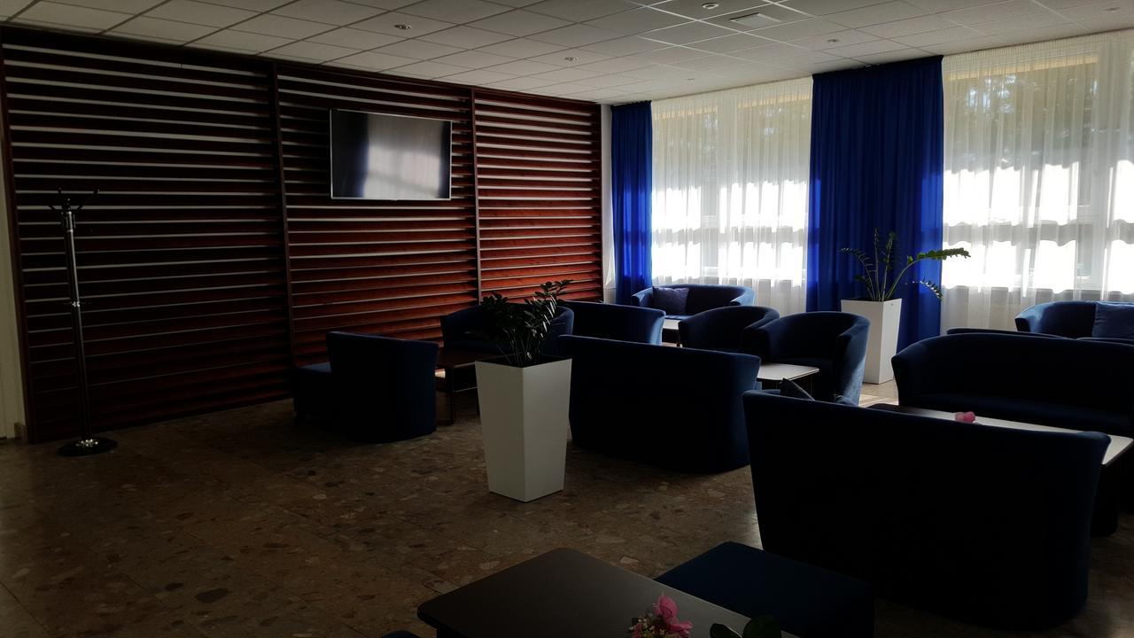 Hotel Banik Nitrianske Rudno Zewnętrze zdjęcie