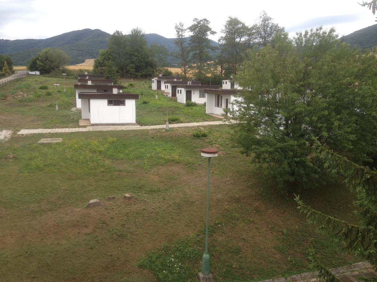 Hotel Banik Nitrianske Rudno Zewnętrze zdjęcie