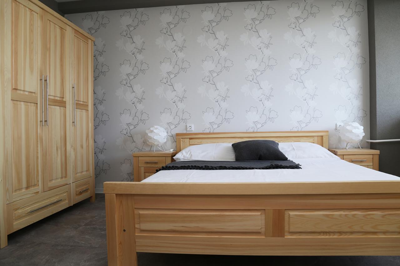 Hotel Banik Nitrianske Rudno Zewnętrze zdjęcie